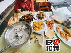 -雪湖煜辰鱼头老店(雪野湖店)