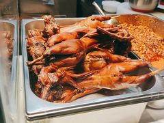 红板兔•成都特产-鑫记婆婆兔·成都特产·兔头手撕兔(太古里店)