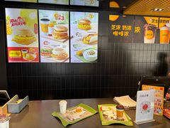 -麦当劳(滨河路DT店)