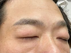 -一个差评成就的纹眉店