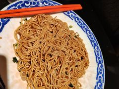 葱油三虾拌面-老头儿油爆虾·知味杭州(爱琴海购物中心)