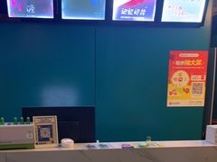 -荒岛实景沉浸密室(江汉路1店)