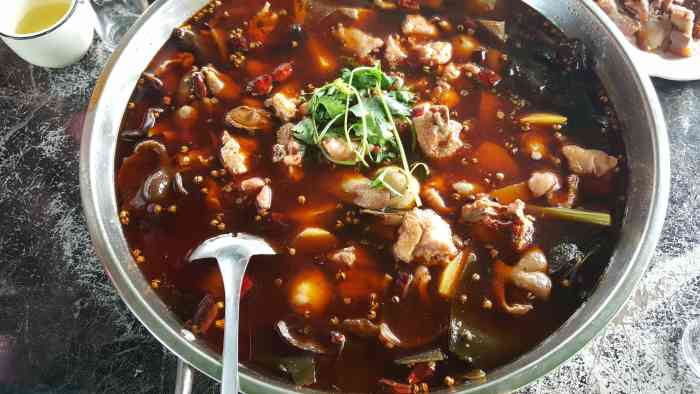 肥肠爱上鸡-"味道很好,老板也很热情,回头客了."-大众点评移动版