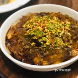 环境不错，上菜很快，服务员服务态度特别好，这一次公司