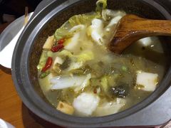 -周鱼小馆石锅酸菜鱼(活力汇店)