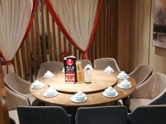 包厢-有红鸡毛店·川菜(建设路店)