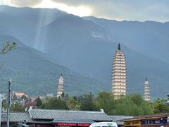 -三塔倒影公园