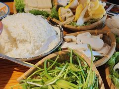-民食香·腊排骨野生菌美食(木府店)