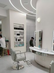 -PE SALON