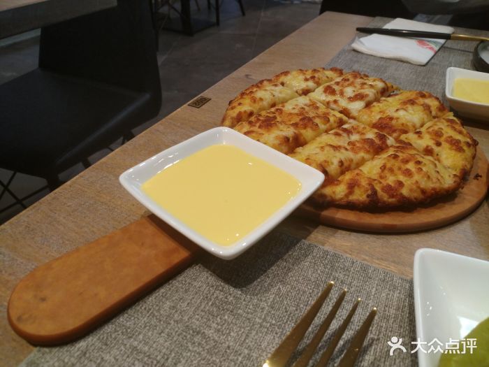 棒约翰比萨(白玉兰广场店)蒜香酱图片