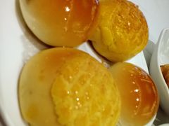 菠萝包拼叉烧-稻香酒家·33年老字号·港式粤菜(富邦中心店)