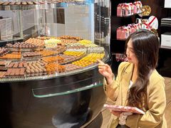 -Laderach 莱德拉(上海环贸iapm店)