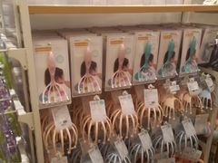 -名创优品(广东东莞东城万达2店)