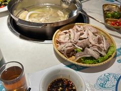 -三个椰子·现砍椰子鸡(金源CBD店)