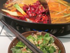 -扎起市井老火锅(乐山总店)