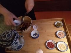 -佬土鹅肠火锅(解放路店)