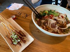 -湘人龙记老长沙米粉(华普国际大厦店)