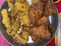 -BHC炸鸡(明洞总店)