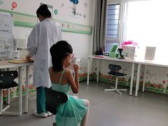 -大连何氏眼科医院