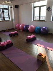 -爱尔乐美孕产瑜伽·普拉提