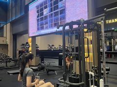 -滨力健身俱乐部
