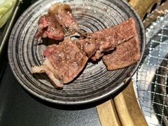 -山川小町·极番烧肉(新地假日广场店)