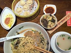 -李犟大爆鳝面·手工蟹黄包(湖滨西湖店)