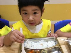-想象乐创意早教托育中心(殷高西路店)