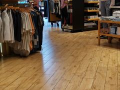 -lululemon(上海浦东IFC店)