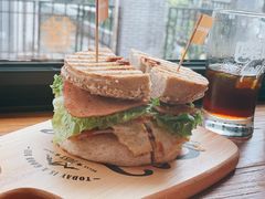 -Catch Bagel(芳草地店)