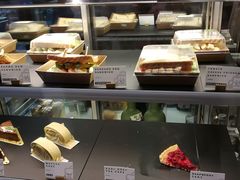 面包甜点陈列柜-DECAMERON十日谈(卓悦汇店)
