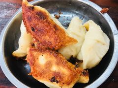 -黄阿姨锅贴大王(万航渡路店)