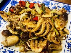 -老东镇啤酒屋海鲜加工·蒸汽海鲜·海鲜烧烤(台东店)