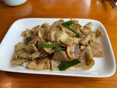 -莲餐厅·湖北菜·潜江小龙虾店(愚园路店)