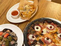 -城市大道红炉披萨烘焙坊