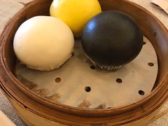 三色流沙包-潮府馆·非遗潮州菜·世纪公园(新国际博览中心店)