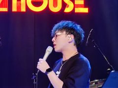 -TZ House音乐现场(来福士中心店)