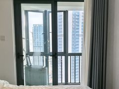-凯美悦·雲端巨幕City View·Apartment(广州花地湾地铁站店)