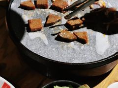 -么肆烤肉(汉街形象店)