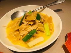 农家笋衣-荣轩(新荣记环球金融中心店)