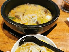 -桥思缘云南过桥米线