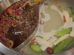 -百年川椒重庆老火锅(光谷店)