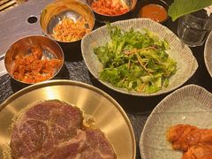 -臻牛烤肉