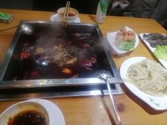 -椒悦重庆主题火锅(南部店)