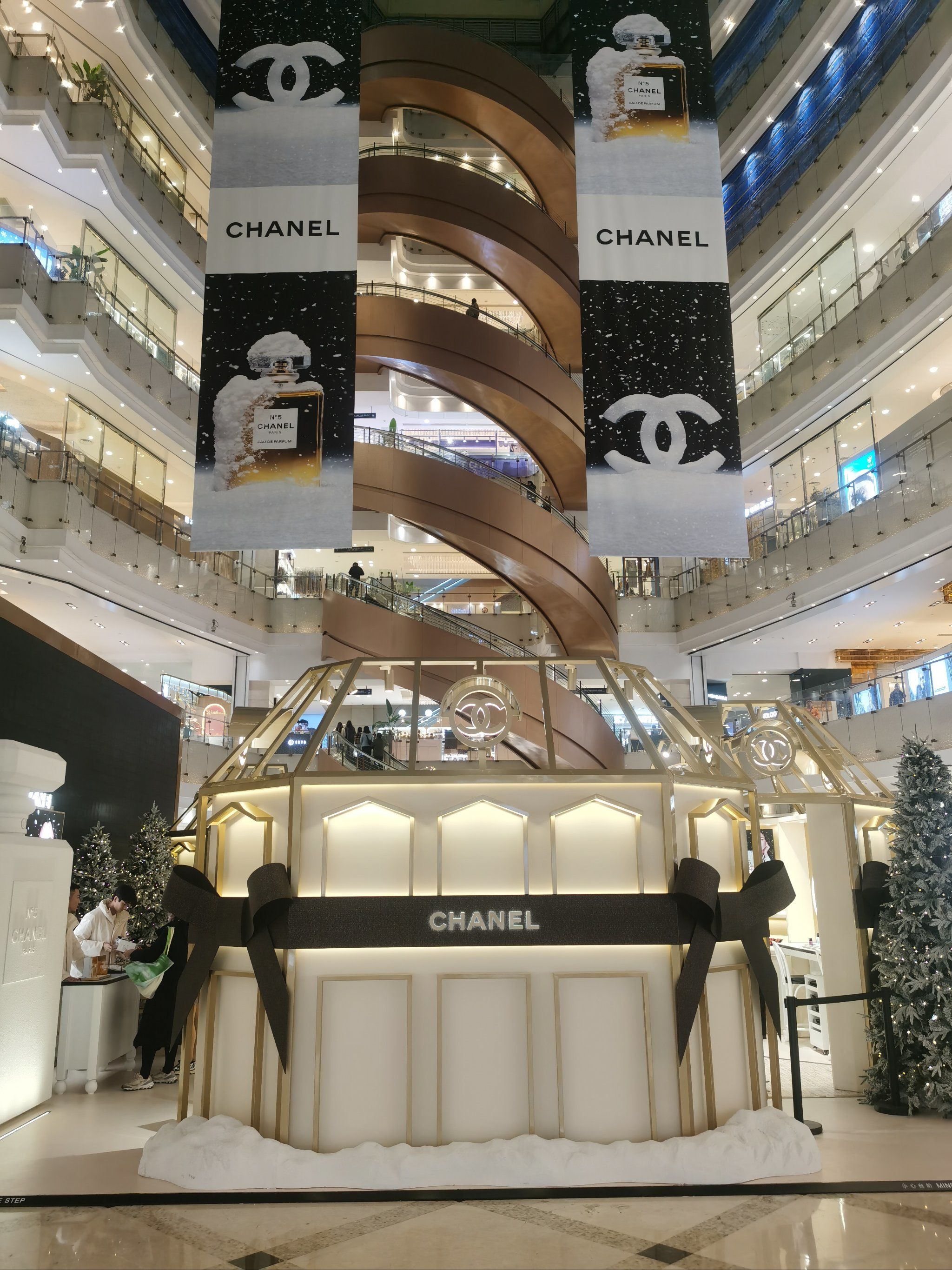 香奈儿限时快闪店