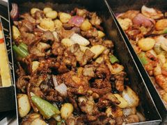 -老东镇啤酒屋海鲜加工·蒸汽海鲜·海鲜烧烤(台东店)