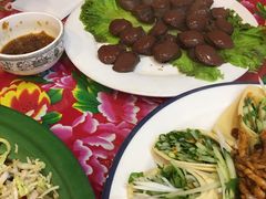 -闯关东东北农家菜(崂山石老人店)