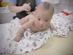 -Pony Baby宝尼婴幼儿游泳SPA馆