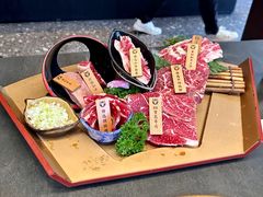 -铭牛烧肉·和牛海鲜自助(高新月牙湖店)