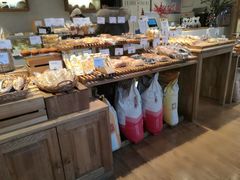 面包甜点陈列柜-那家面包房(珠江路店)